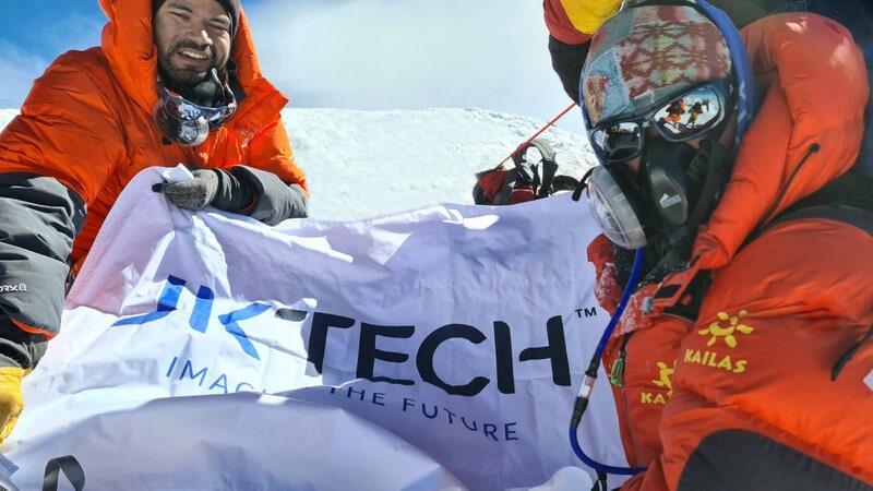 jk-tech-logo-unveils-at-mount-everest-summit